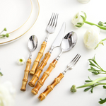 Elegantes Besteckset aus Bambus und Edelstahl – Zeitlose Schönheit