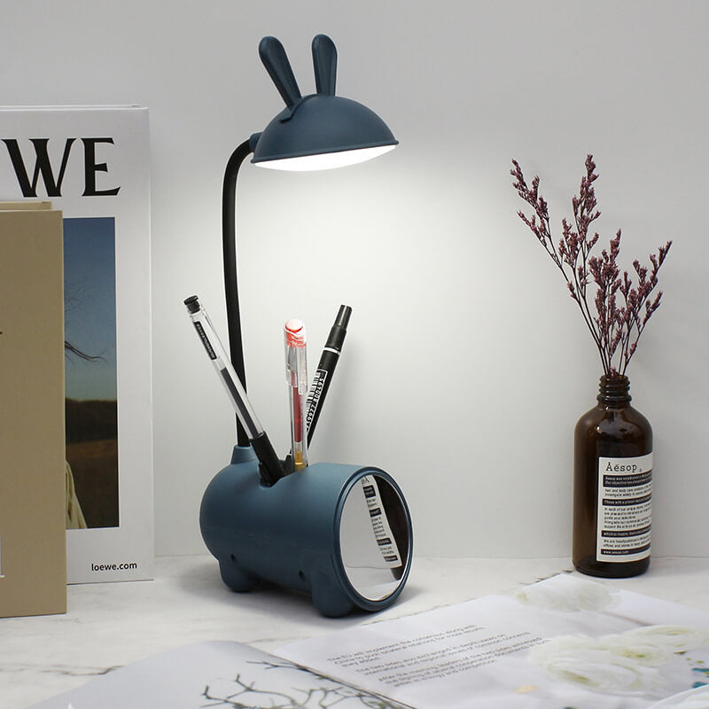 Hoppellicht | Kreative LED Tischlampe mit Stifthalter und USB-Laden