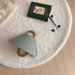 Elegante Wandlampe aus Massivholz mit plissiertem Schirm – Halbkreis 1-Lampe
