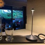 Flexible LED Tischlampe ohne Kabel - LumiFlex