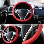 Sporty steering wheel cover for improved grip