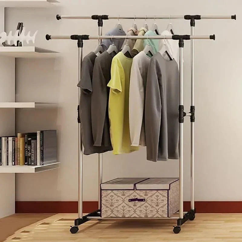 Flexibler Kleiderständer mit Rädern – StyleMove