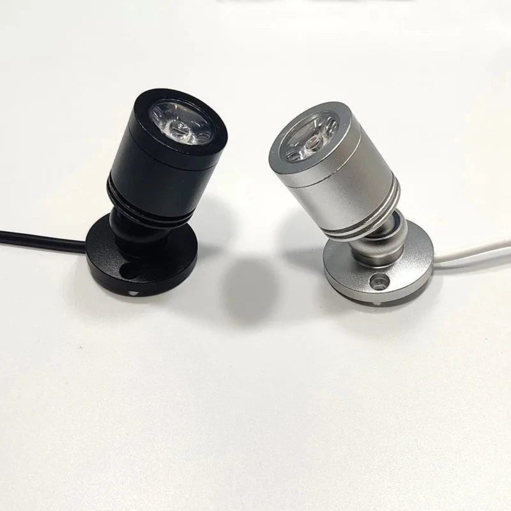 Kompakter LED Spot mit USB-Anschluss – Einstellbares Licht in Warm- und Kaltweiß