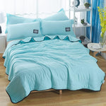 Lightweight Cooling Blanket for Hot Sleepers – Soft & Breathable