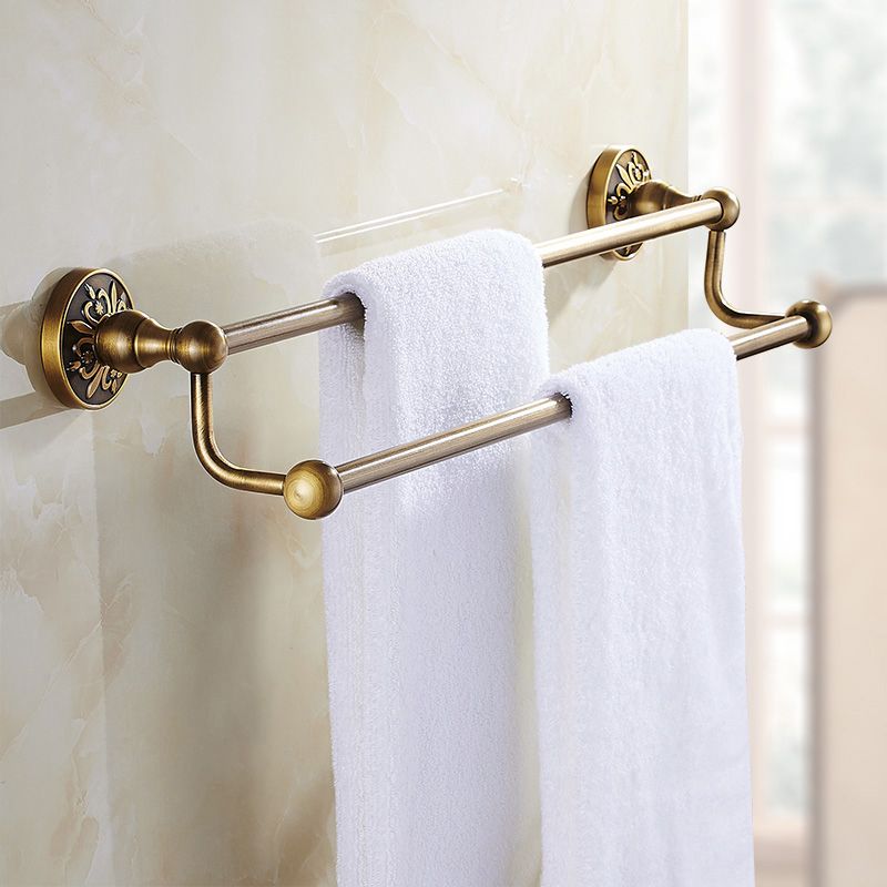 Elegant Metal Bathroom Accessory Set for Stylish Spaces