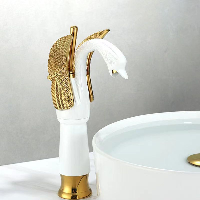 Elegant single-lever bathroom faucet in various colors