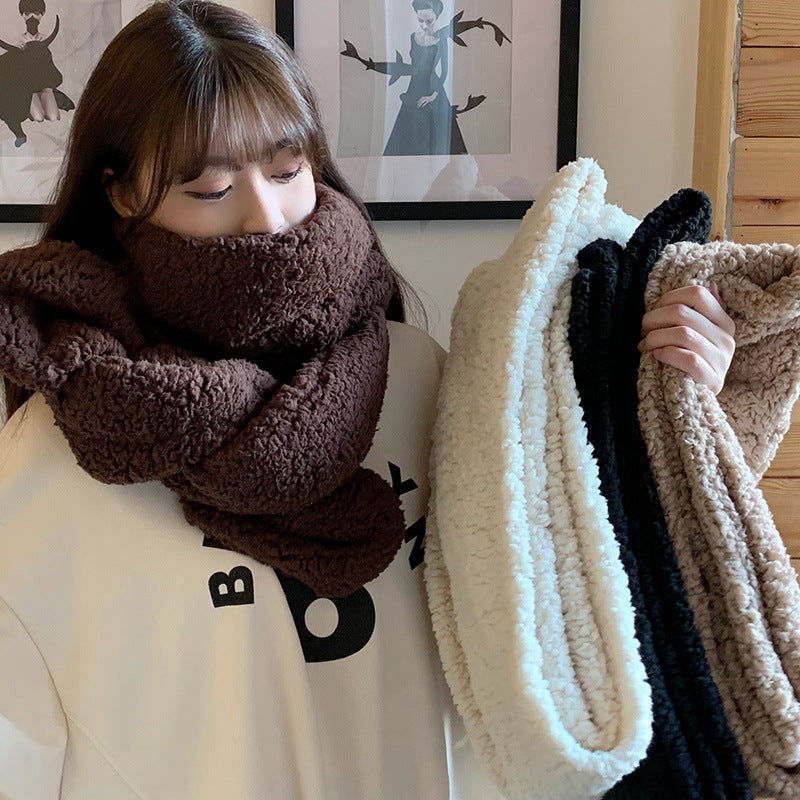 Elegant and warm women's wrap scarf for winter
