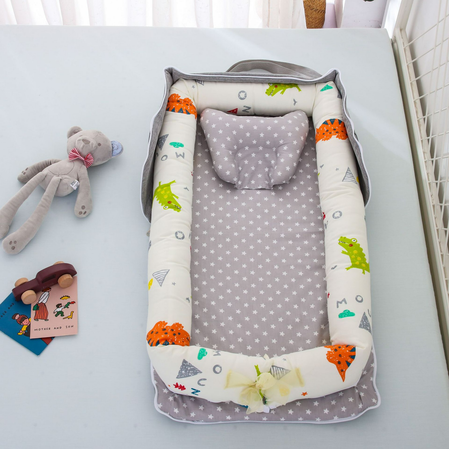 Foldable Baby Bed with Pillow – Portable Design for Travel