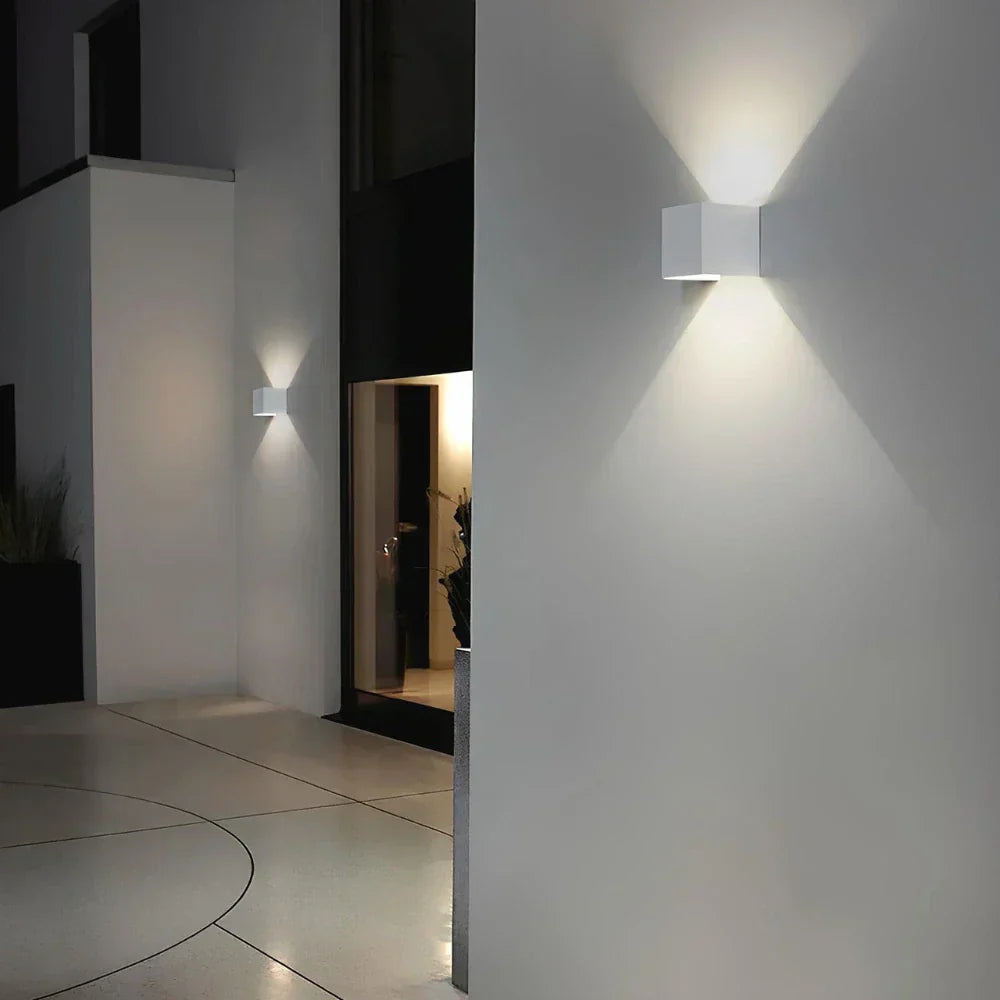 Wandbeleuchtung mit flexibler Lichtsteuerung | LumaDesign