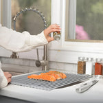 Space-saving stainless steel rolling shelf for the kitchen