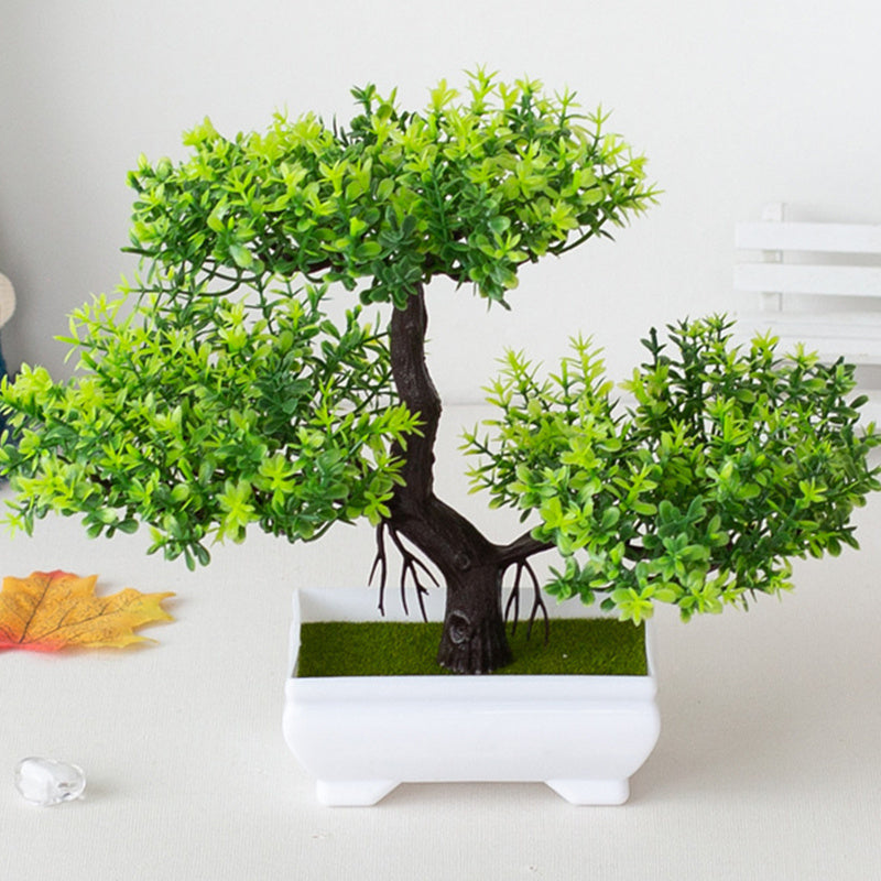 Green Potted Houseplant – Atmospheric Table Decoration for Every Season