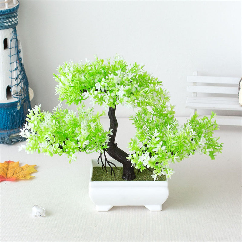 Green Potted Houseplant – Atmospheric Table Decoration for Every Season