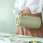 Elegant Thermal Carafe with Wooden Handle – 1L Coffee Pot for Hot and Cold Beverages