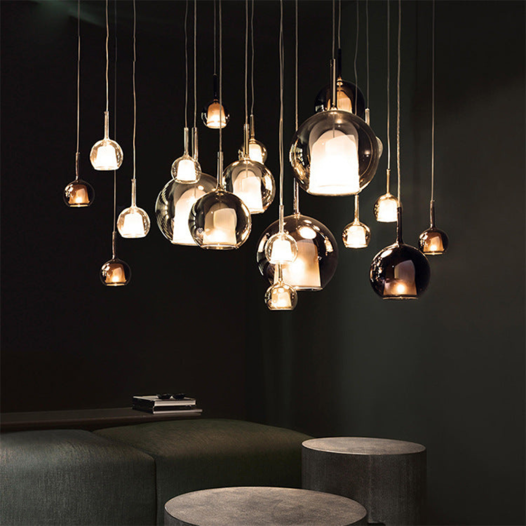 Elegante Pendelleuchte aus Glas – LuminaSphere