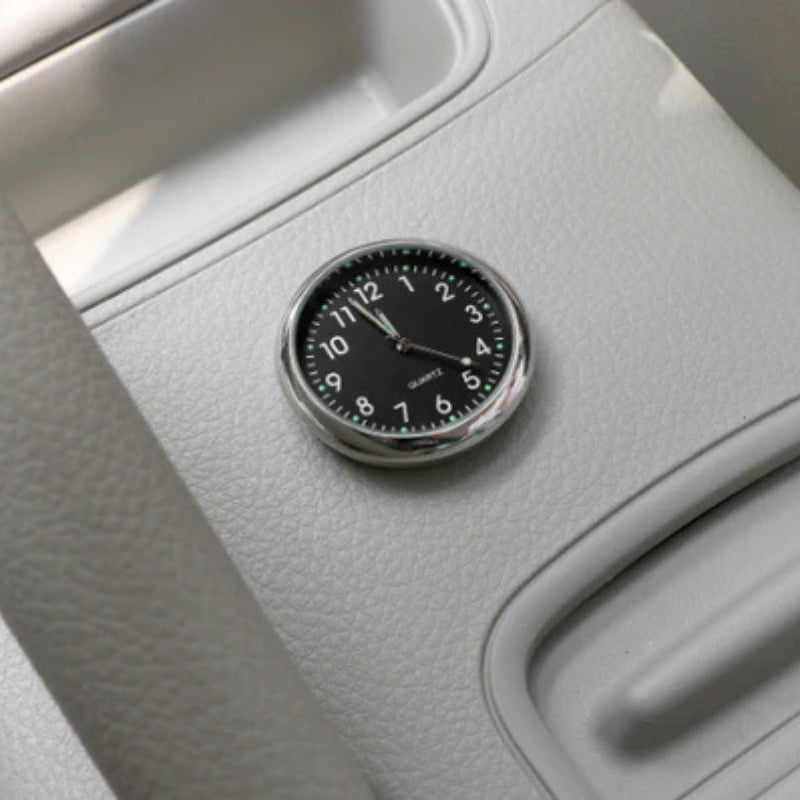 Elegante Mini-Uhr für Ihr Auto – Stilvolles Design mit Selbstkleber