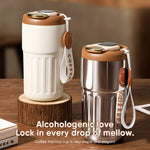 Coffee thermos with temperature display
