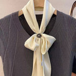 Eleganter Schalverschluss mit Glanz und Stil