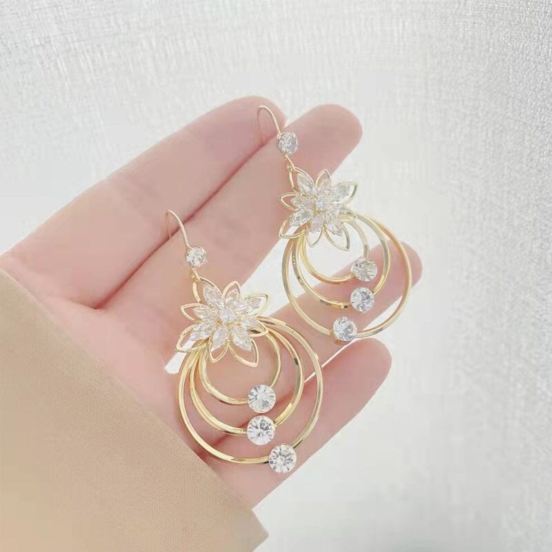 Elegante Lotus Ohrringe mit Kristallakzenten