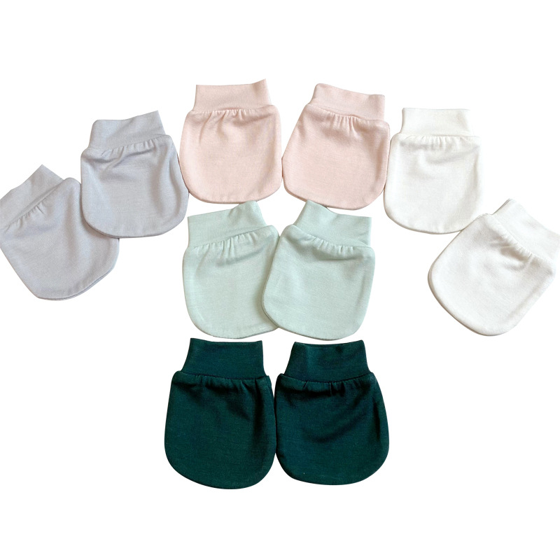 Set of Baby Mittens – Comfortable and Gentle Newborn Mittens
