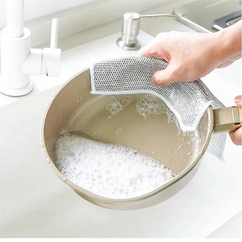 Effective metal scourers for sparkling kitchens