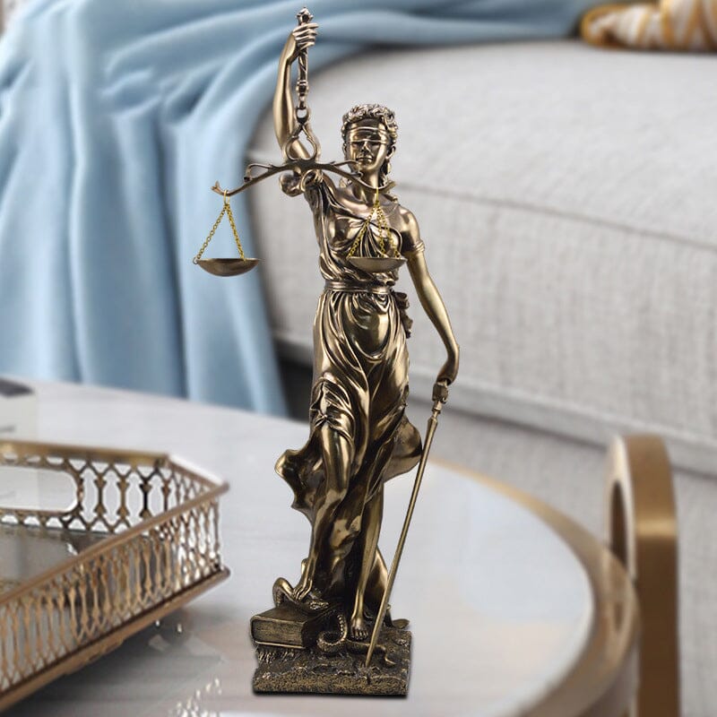 Elegant Statue of Justice – Symbol of Fairness and Order