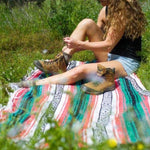 Picnic blanket as a scarf – Versatile blanket for outdoor activities