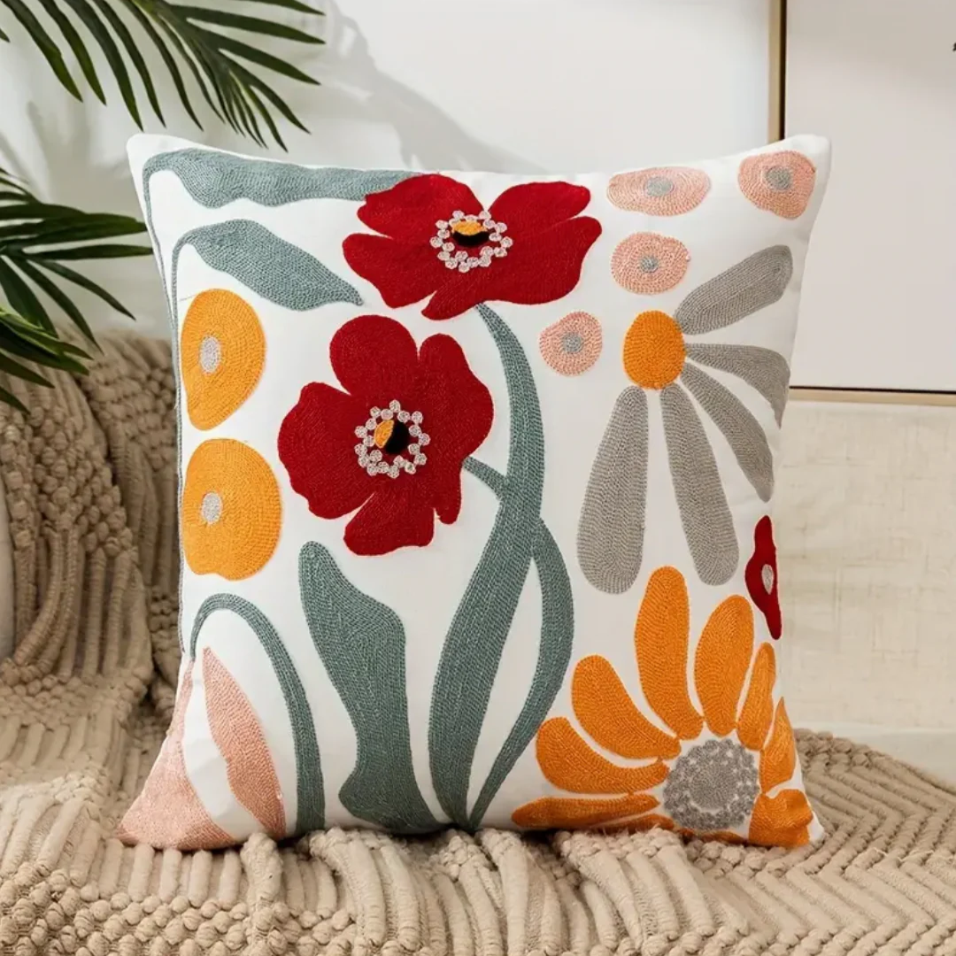 Decorative Pillow FloraSoft – Floral motif with removable cover