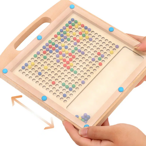 2-in-1 Magnetische Holzpunktetafel - Das Ideale Reisespielzeug