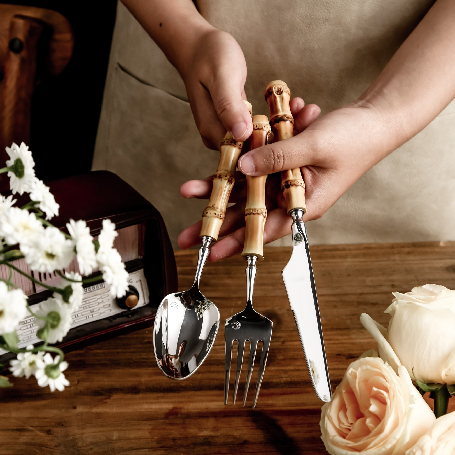 NaturPur – Luxuriöses Besteckset mit Bambusdetails