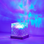 Stimmungsvolle Wasserprojektion Lampe mit 16 Farben, USB Aufladung