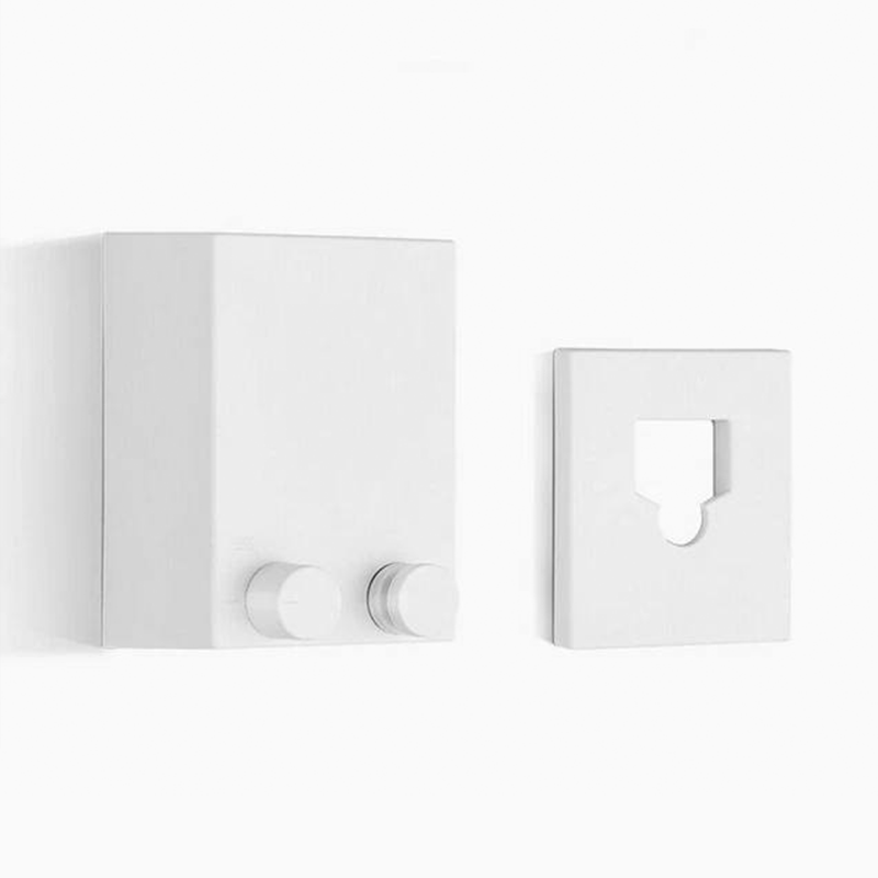 Practical and stylish clothesline for indoor and outdoor use