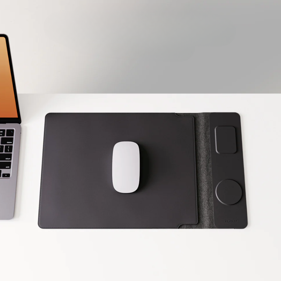 Vielseitige Laptop-Hülle mit kabelloser Ladestation – Ihr mobiler Arbeitsplatz