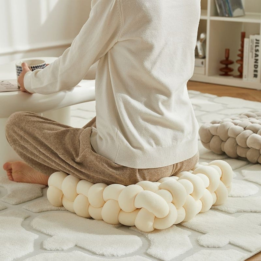 Knotter Cushion – Cozy Seat Cushion for Living Room and Bedroom