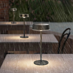 Kabellose Solar-Tischlampe mit Dimmer und 3 Lichtfarben