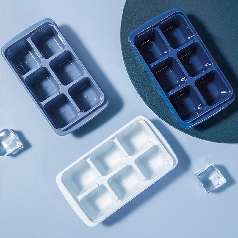 Eiswürfelform mit Deckel für kreative Getränke | FrostyMix