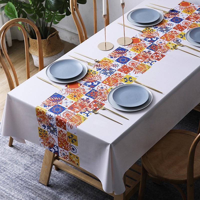 SchutzCover – Hochwertige Tischdecke für perfekten Schutz