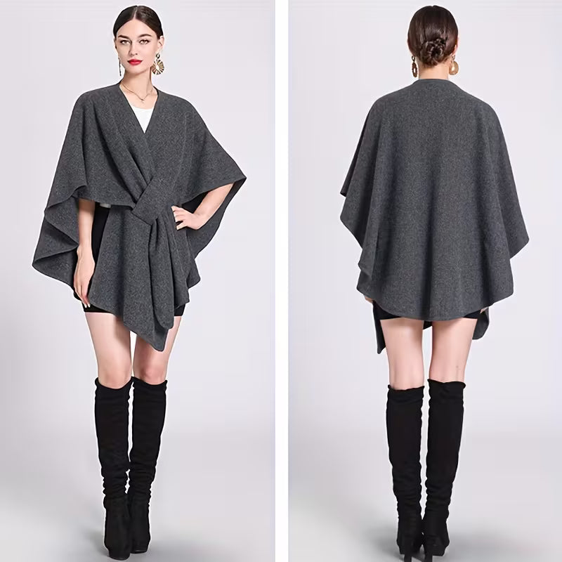 Stilvoller Damen-Poncho – Wärmender und winddichter Begleiter