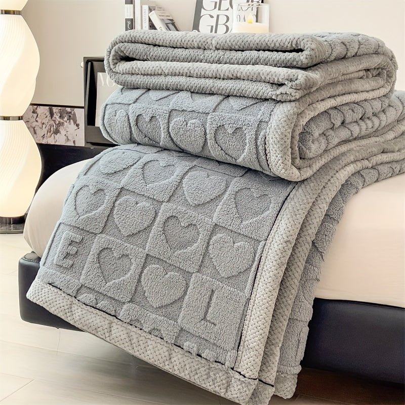 Cozy Fleece Blanket with Reversible Design – Elegant and Versatile