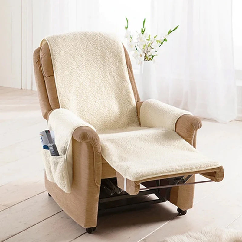 Cozy Seat Protector – The Ideal Cover for Recliner Chairs with Storage Space