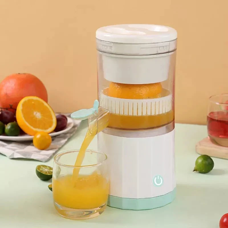 Portable Citrus Juicer with Battery