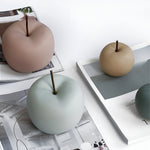 Moderne Apfel-Skulptur | ArtistryHome
