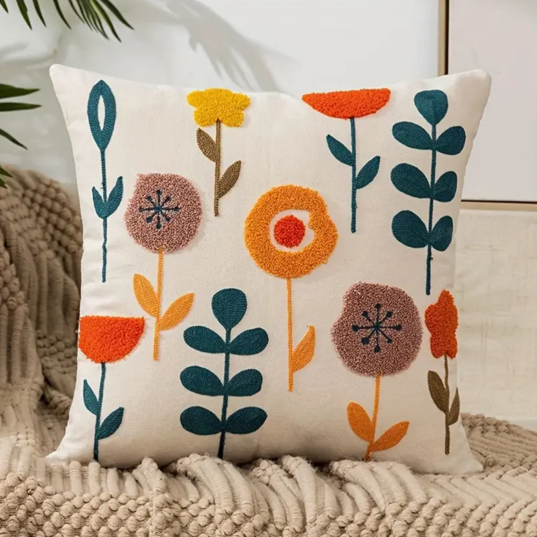 Decorative Pillow FloraSoft – Floral motif with removable cover