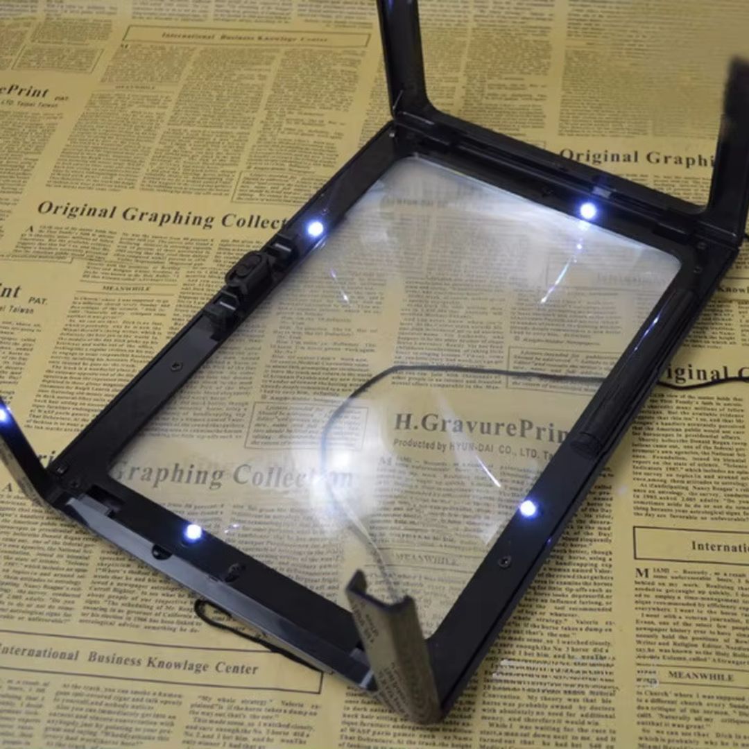 3x LED Magnifying Glass with Illuminated Full Page – Hands-free & Lightweight – Ideal for Seniors and People with Low Vision