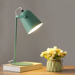 Flexible Tischlampe mit Drehbarem Schirm – Ideal für Lesen und Lernen