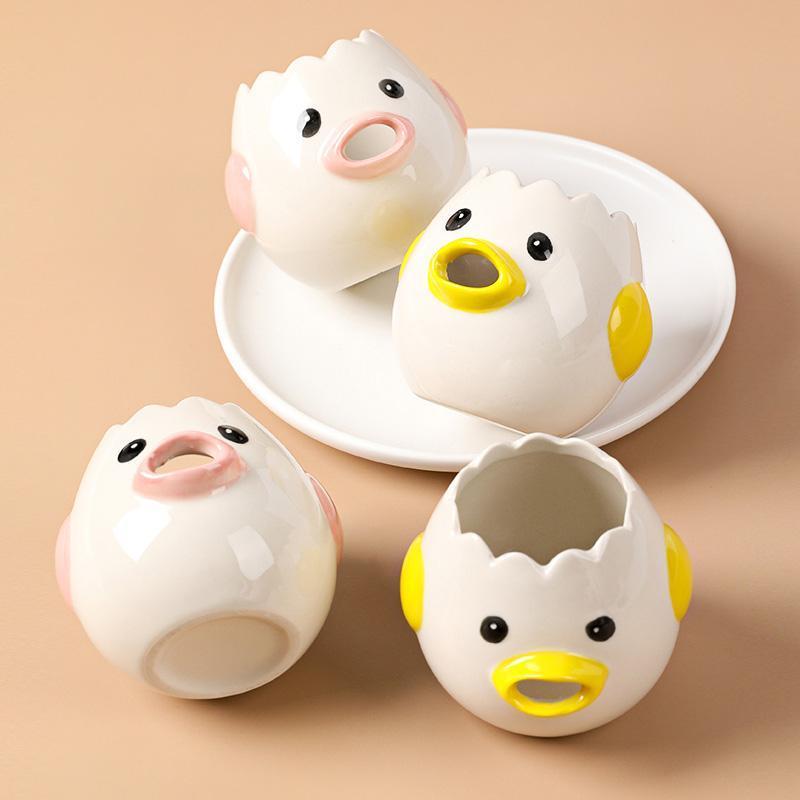 Practical egg separator in chicken design