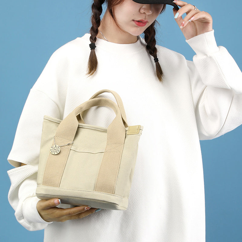 Linen tote bag for everyday use and shopping