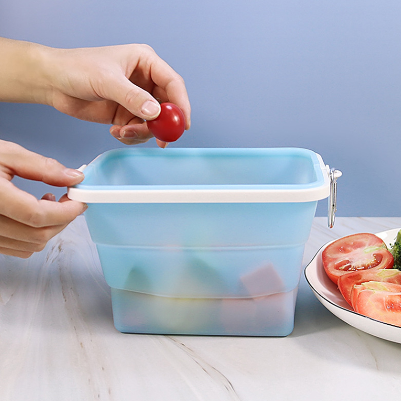 Collapsible Silicone Food Storage Container