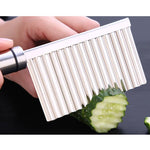 Simple wavy cutter knife