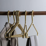 Stilvolle Metallkleiderbügel für Ihre Garderobe (5er Set)