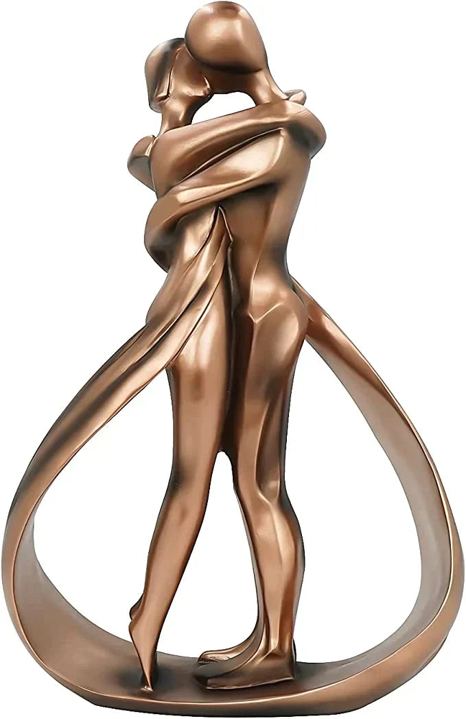 Elegant Bronze Sculpture of an Embracing Couple – Decorative Artwork for Your Home